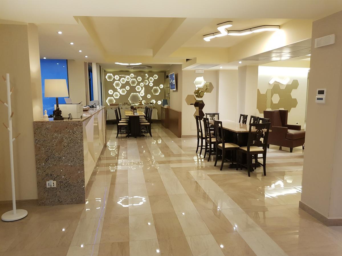 莫泰2号酒店 托尔托纳 外观 照片